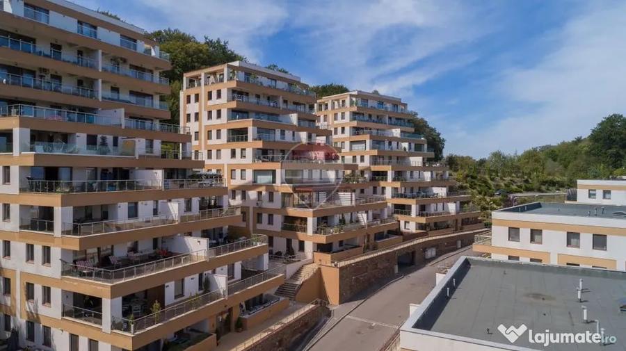 Apartament cu 2 camere decomandat în Drumul Poienii