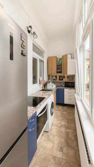 Apartament cu 4 camere semidecomandat în Brâncoveanu