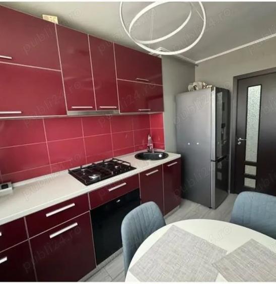 Apartament cu 2 camere decomandat în Km 4