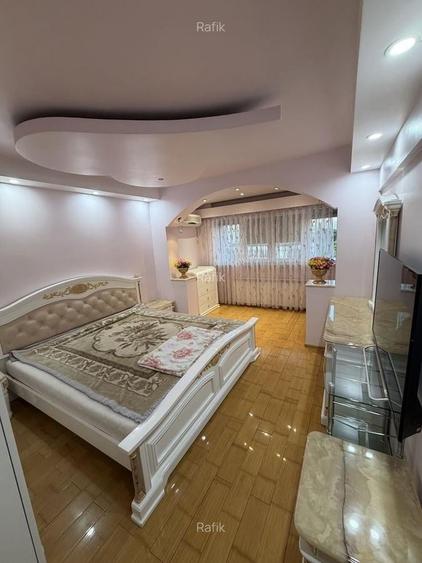 Apartament cu 3 camere decomandat, mobilat în Splaiul Unirii