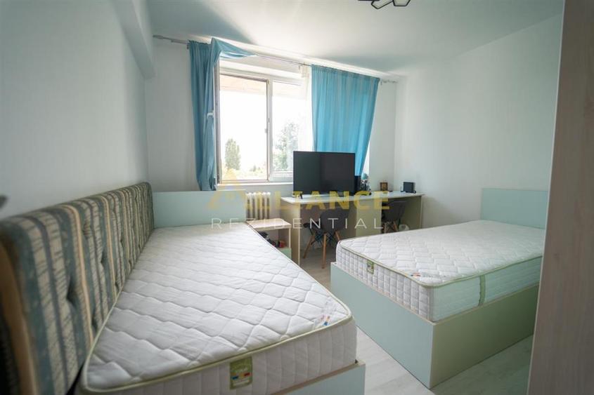 Apartament cu 2 camere semidecomandat în Berceni