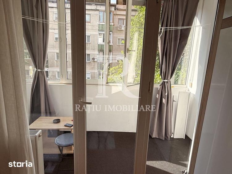 Apartament cu 3 camere în Decebal