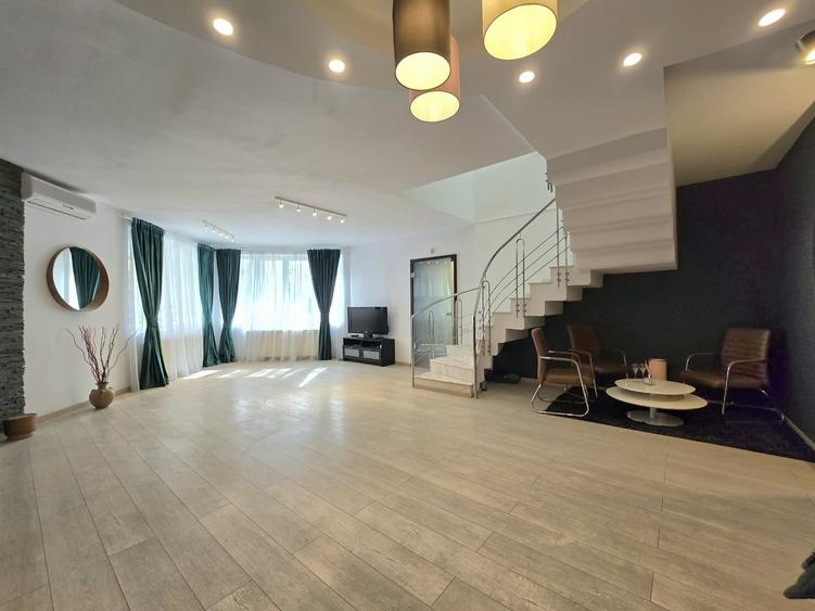 Apartament cu 5 camere în Nordului