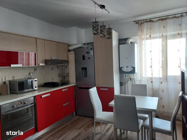 Apartament cu 4 camere decomandat în Central