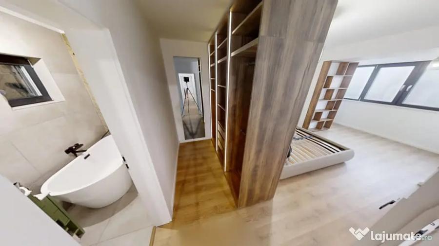 Apartament cu 4 camere decomandat în Zorilor