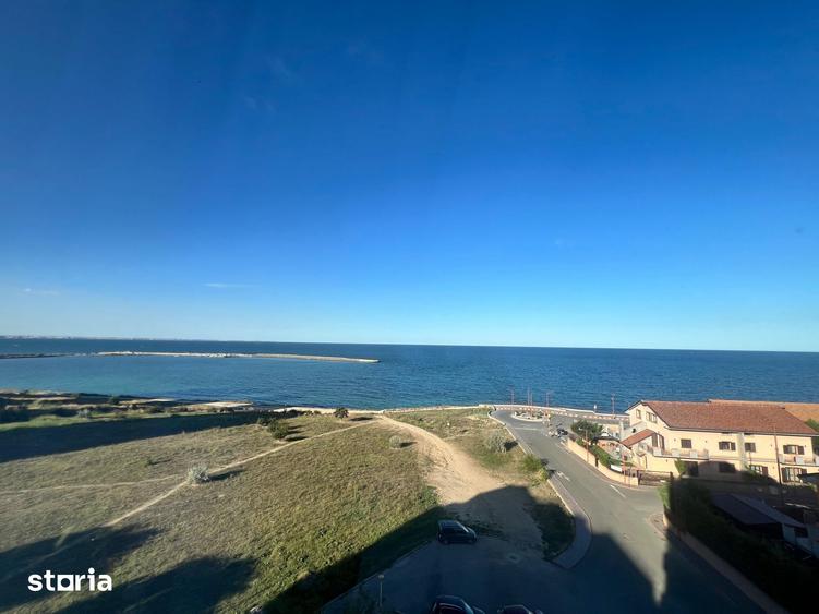 Apartament cu 3 camere decomandat în Delfinariu
