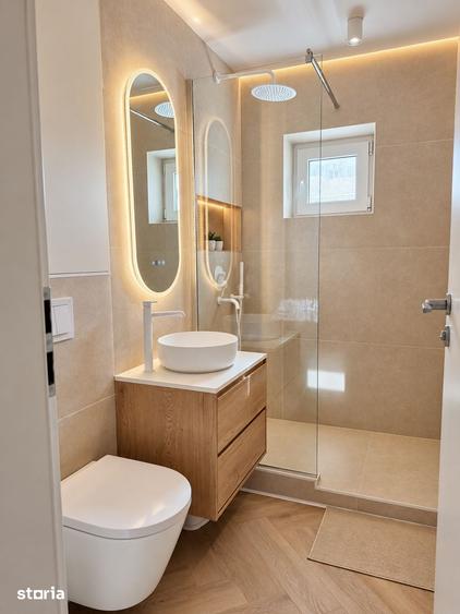 Apartament cu 3 camere în Aviatorilor