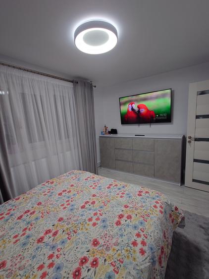 Apartament cu 2 camere decomandat în Micro 11