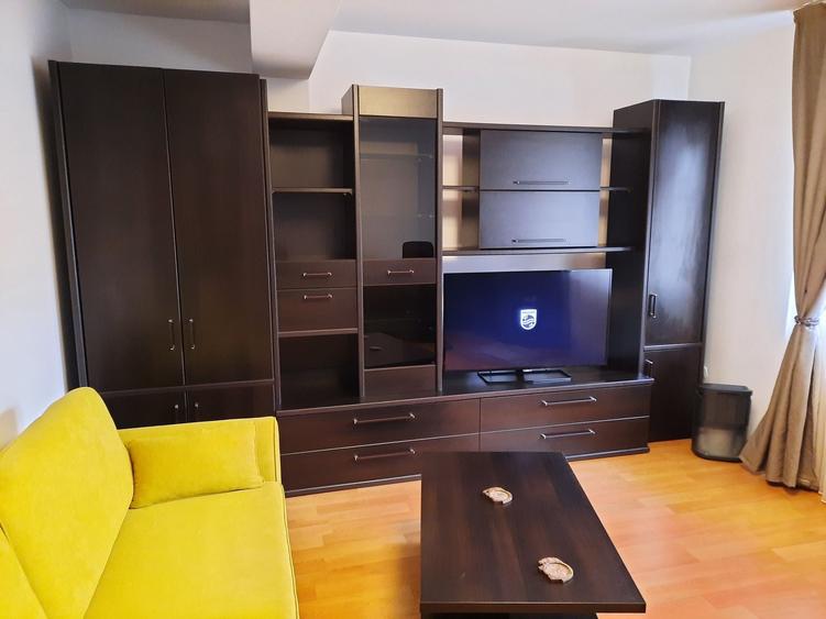 Apartament cu 2 camere decomandat în Becaș