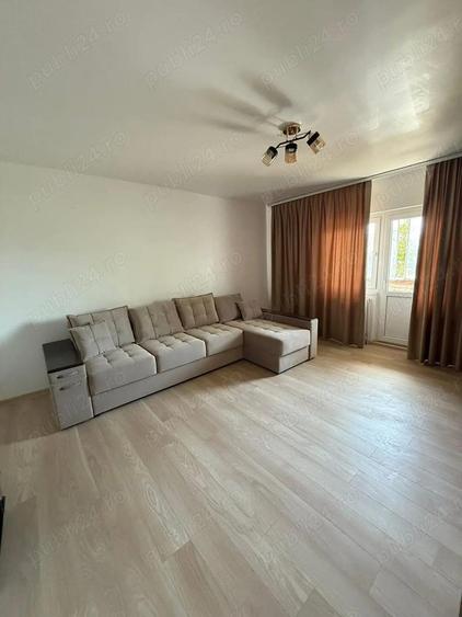 Inchiriez apartament 2 camere decomandate zona 1 decembrie etajul 1 - 10