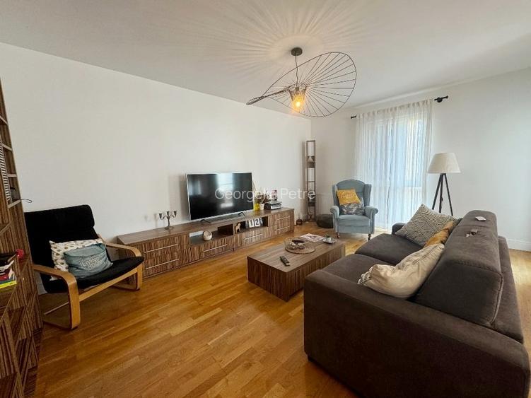 Apartament 3 camere mobilat// 2 locuri de parcare// Cartierul German Apartament 3 camere mobilat// 2 locuri de parcare// Cartierul German