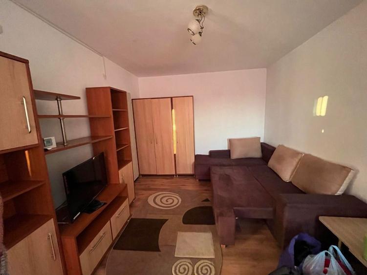 Inchiriez garsoniera - 4