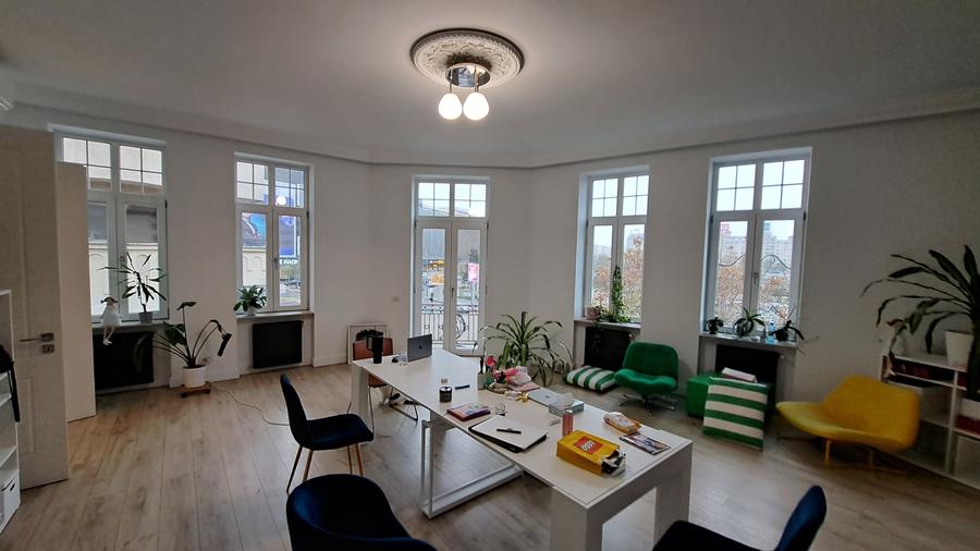 SPATIU BIROU - AMENAJAT LUX - PIATA UNIRII - 4