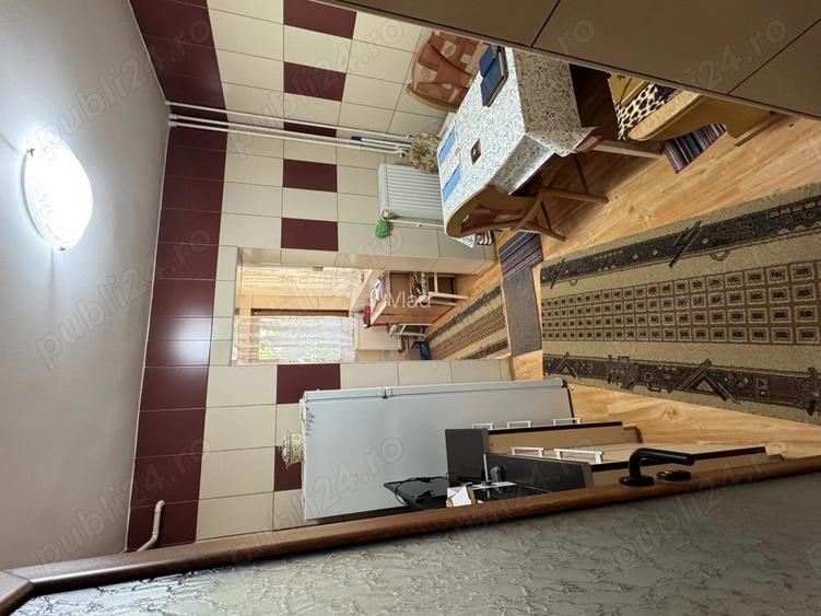 Vand apartament 3 camere , Piata centrala