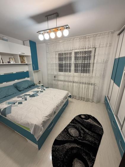 Apartament cu 2 camere nedecomandat în Cetate