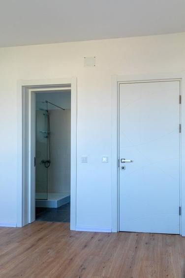 Casa cu 4 camere intabulata in ansamblu cu iesire la lac - Crevedia - 13