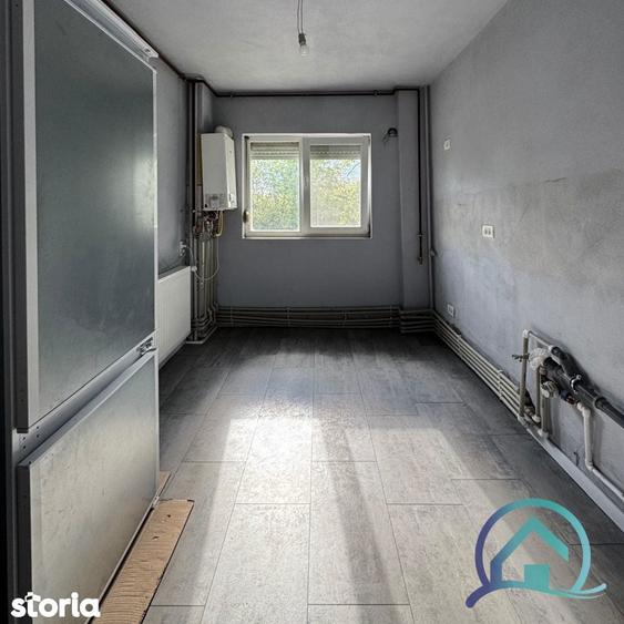 Apartament 4 camere Etaj 1 zona Micalaca/Miori?a - 7