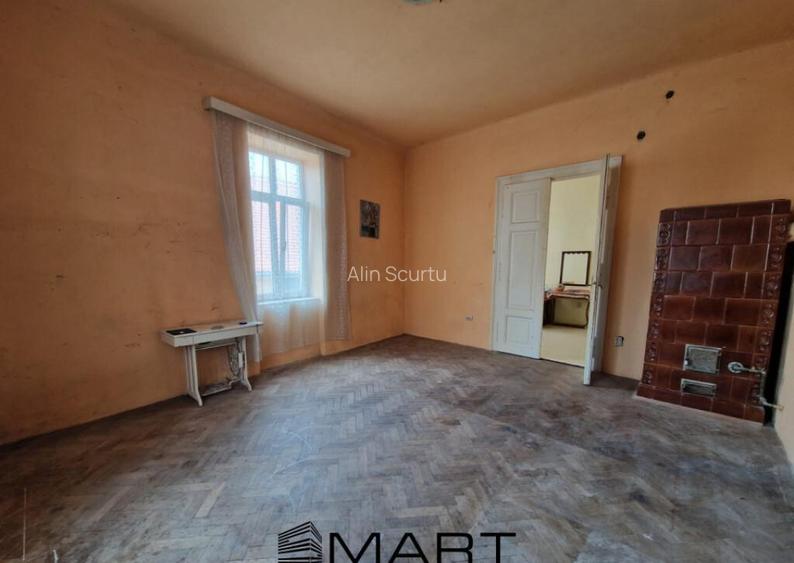 Apartament cu 3 camere in Centrul Istoric