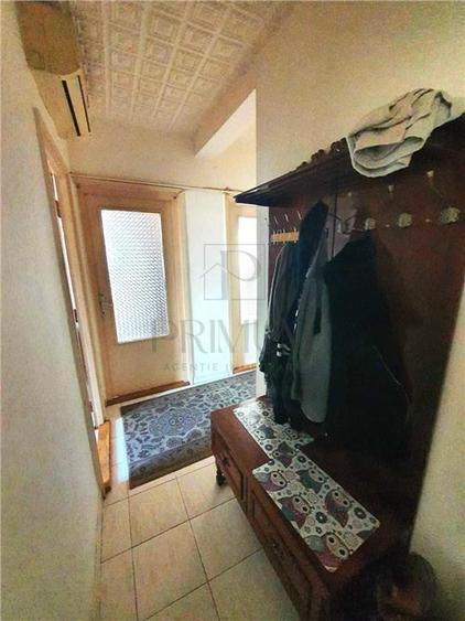 DAMBOVITA - ETAJ 4 - LIFT - 3 cam - decomandat - centrala proprie - clima - 4