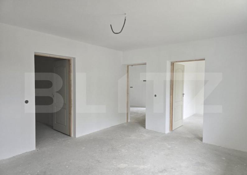 Casa 2 camere, 120 mp -7.8 ari teren . Lazuri - 4