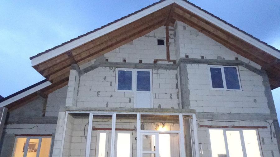Casa noua semifisata in Deva, P+M, zona Zavoi, SC:245 mp, teren 719 mp - 1