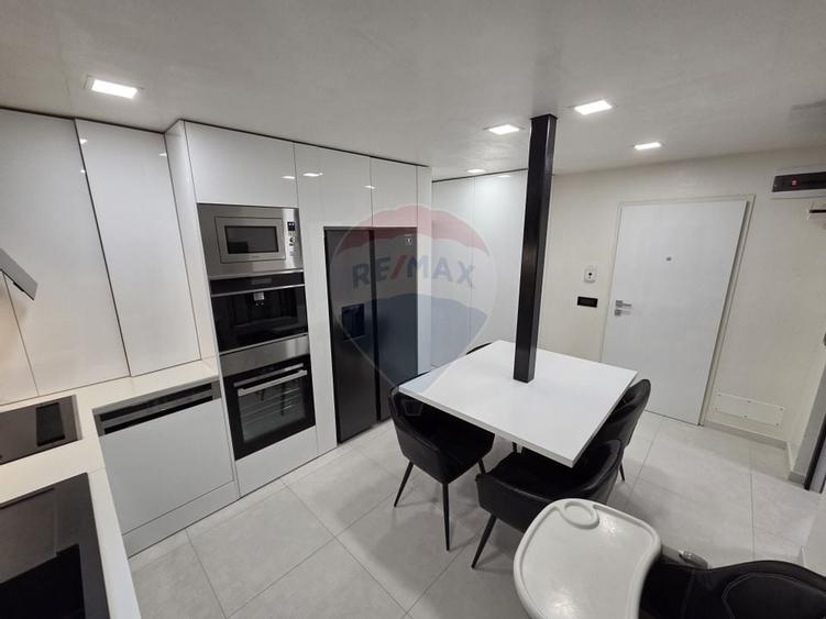 Apartament cu 3 camere etajul 1, zona Poienita - 7