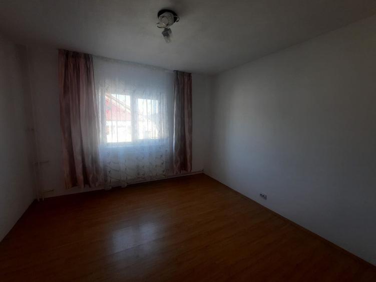 Apt 2 camere decomandat, 58 mp, Calea Romanului, de inchiriat, OMV, Cod 161711 - 3