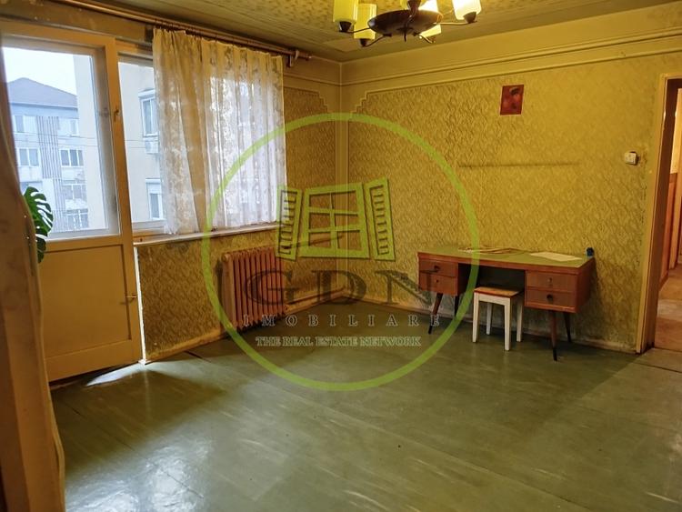 Apartament 4 camere, decomandat, zona Dacia - 1
