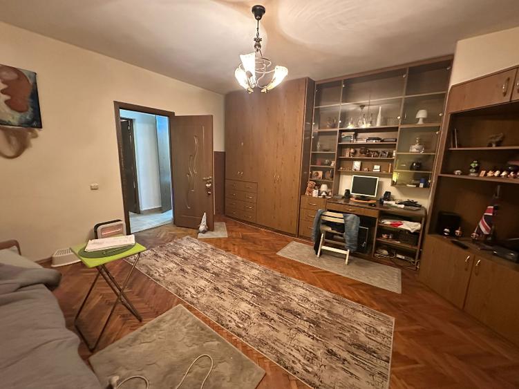 Mosilor - Eminescu - Garsoniera 37 mp - Centrala termica proprie - 3