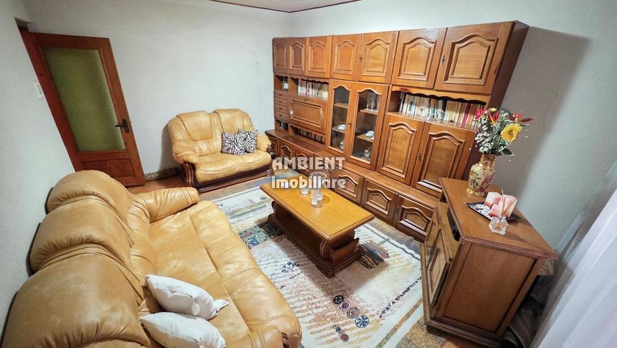 Apartament cu 3 camere, etaj 7, mobilat si utilat, VASLUI - zona GARA; - 2