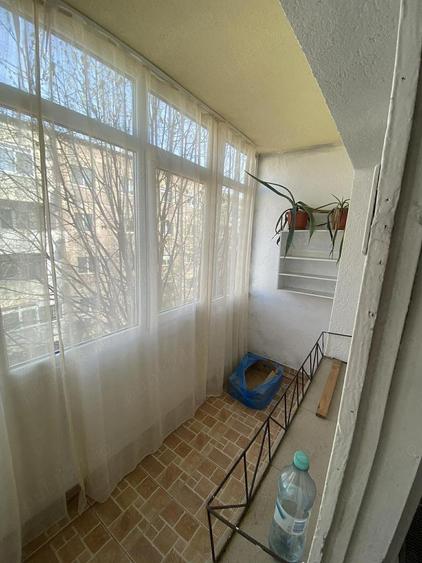 Apartament 4 camere , M16 , decomandat , etaj 3 din 4 , Bd. Muncii - 7