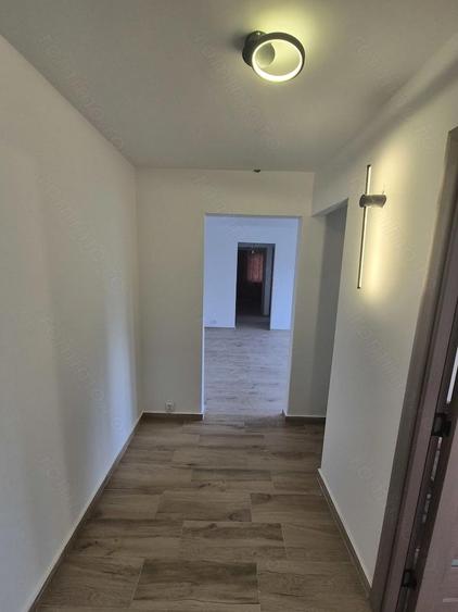 Vand apartament 2 camere - 10