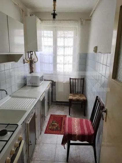 2 camere, etaj 1/4, centrala proprie oportunitate de renovare - 6