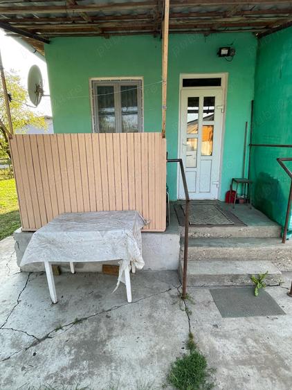 Casa cu gradina de vanzare la Sintereag - 1