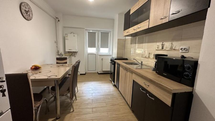 Apartament 2 cam. str. Tineretului - 5