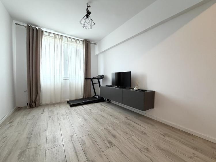 Apartament 2 camere, 33 mp utili, etaj 1/4, renovat  recent -  Steaua - 3