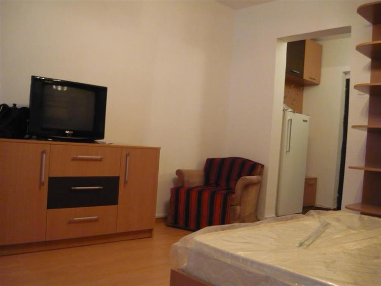 Vanzare garsoniera zona Costin Georgian // bloc de garsoniere - 3