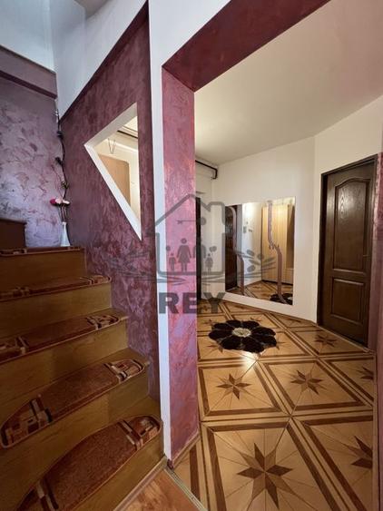 De vanzare- Apartament 3 camere str Luptei - 3