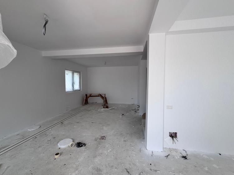 Casa pozitie deosebita P+1+M. 7 cam. Util 173mp. Teren 163mp - 7