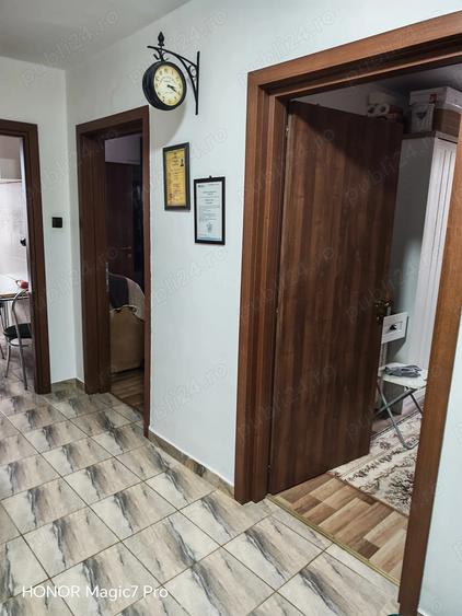 Vand Apartament 3 camere in Brasov - 4