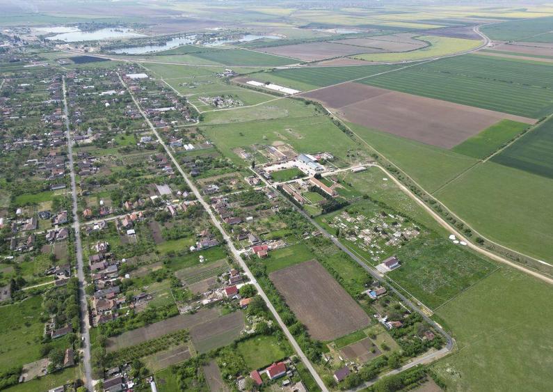 Teren Intravilan de 3,090 mp in Cuvin - 24