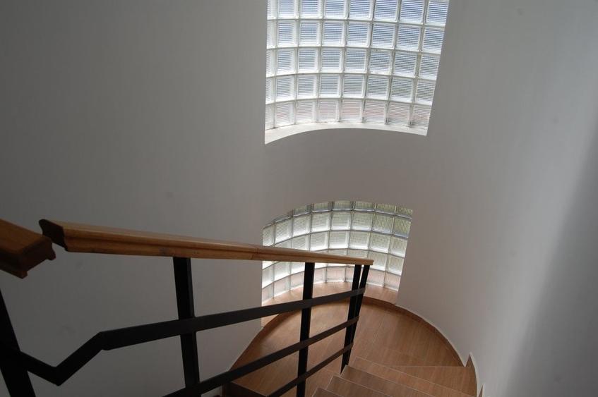 Snagov, vila de inchiriat/vanzare deschidere lac, piscina, 5 camere, garaj - 12