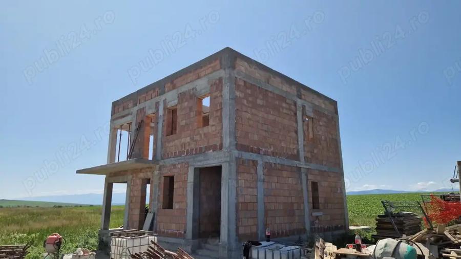 Casa de vanzare- Investe?te in lini?te ?i priveli?te! Casa moderna cu acces dublu, ?ura Mica. - 1