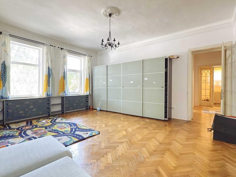 Apartament cu 4 camere semidecomandat în Pache Protopopescu
