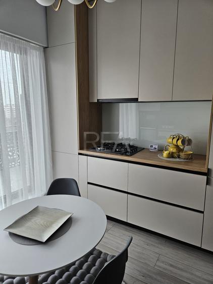 Apartament cu 2 camere semidecomandat, mobilat în Theodor Pallady