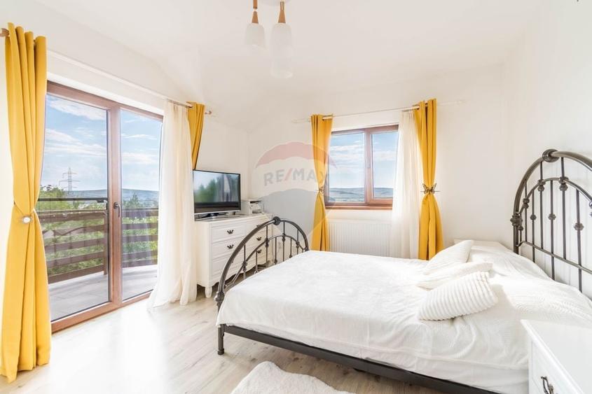 Casa de vanzare, Jucu de Sus teren 811mp, 4 Camere, 2 Bai, Priveliște - 12