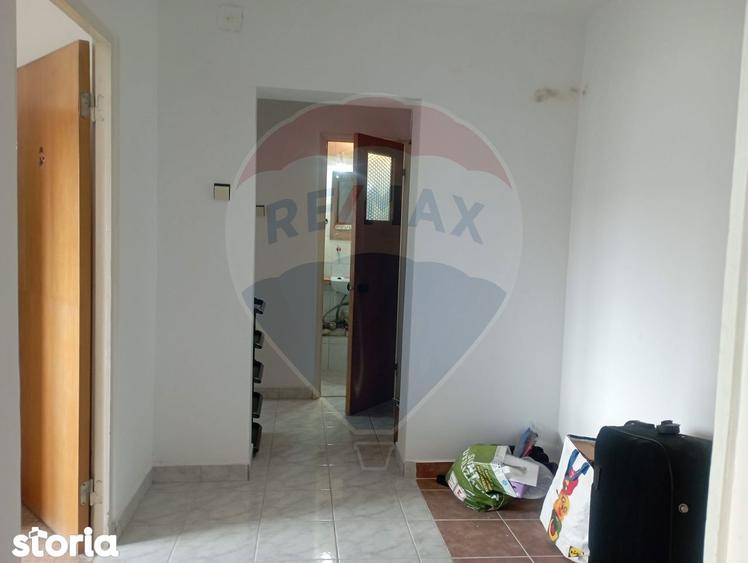 Apartament cu 3 camere de vanzare in zona Bucur Obor - 10