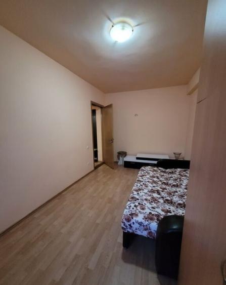 Inchiriez apartament decomandat Milea OMV - 3