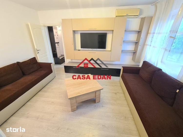 Garsonieră decomandată în Central