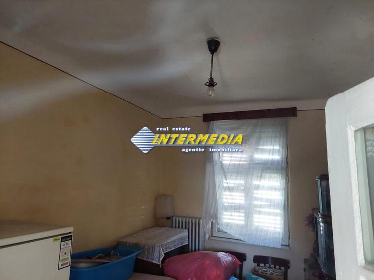 Casa de vanzare in Centru pozitie buna - 5